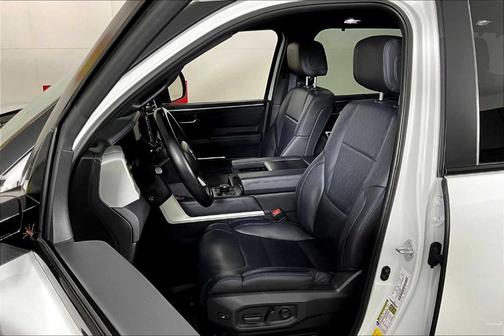 2024 Toyota Sequoia Platinum