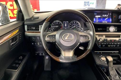 2016 Lexus ES 350 Base