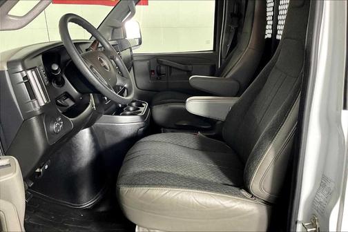 2023 GMC Savana 2500 Work Van