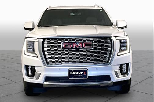 White Frost Tri-Coat 2022 GMC Yukon Denali
