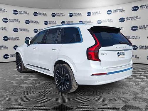 2025 Volvo XC90 Plus