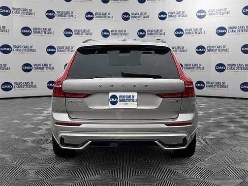 2023 Volvo XC60 Plus