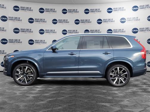 2025 Volvo XC90 B5 Plus