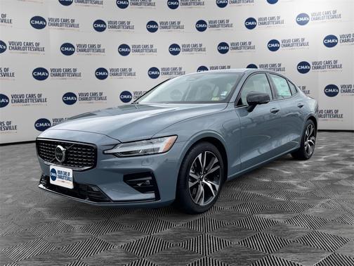 2024 Volvo S60 B5 Plus Dark
