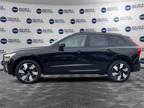2025 Volvo XC60 Plug-In Hybrid Plus