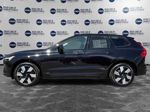 2025 Volvo XC60 Plus