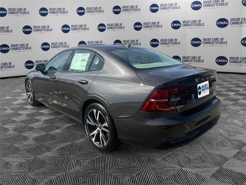 2024 Volvo S60 B5 Plus Dark