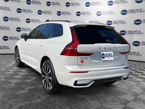 2025 Volvo XC60 B5 Plus