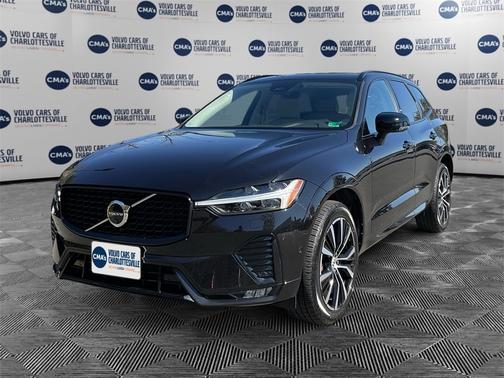 2023 Volvo XC60 B5 AWD Plus Dark