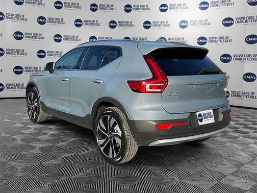 2023 Volvo XC40 
