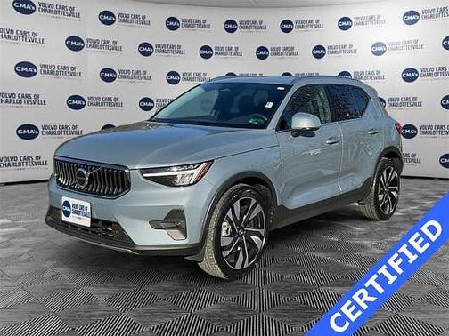 2023 Volvo XC40 