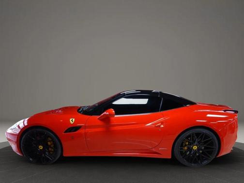 2014 Ferrari California Base