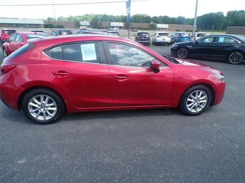 RED 2016 Mazda Mazda3 SPORT