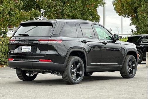 2025 Jeep Grand Cherokee Altitude