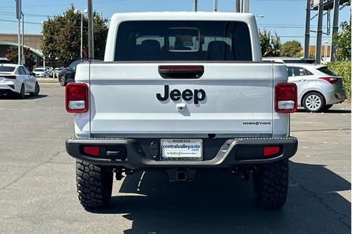 2025 Jeep Gladiator High Tide