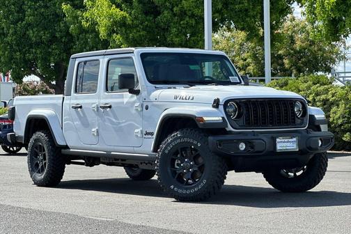 Bright White Clearcoat 2026 Jeep Gladiator Willys 4x4