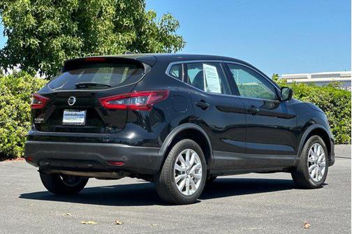 2022 Nissan Rogue Sport S