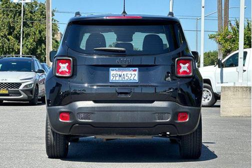 Black Clearcoat 2023 Jeep Renegade Altitude