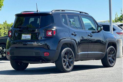 Black Clearcoat 2023 Jeep Renegade Altitude