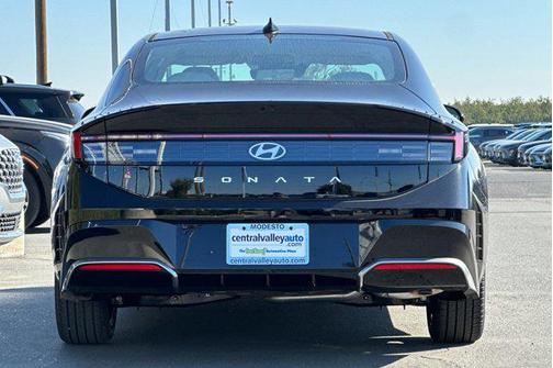 2026 Hyundai SONATA SEL