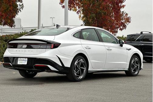 2026 Hyundai SONATA SEL