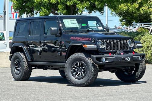 Black Clearcoat 2026 Jeep Wrangler Rubicon