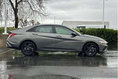 2026 Hyundai ELANTRA Sport