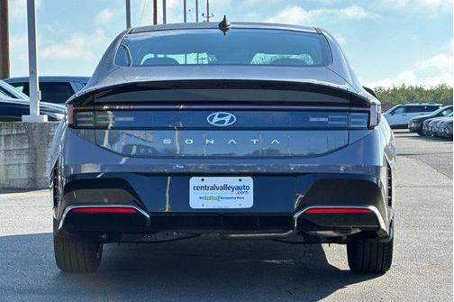2026 Hyundai SONATA SEL
