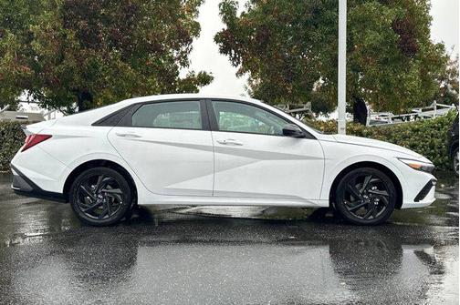 2026 Hyundai ELANTRA Sport