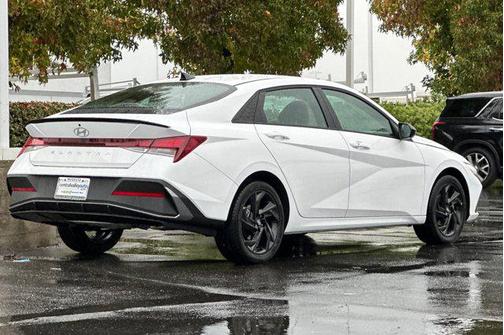 2026 Hyundai ELANTRA Sport