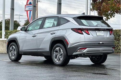 2026 Hyundai TUCSON Hybrid Blue SE