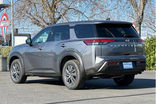 2025 Nissan Pathfinder S 4WD
