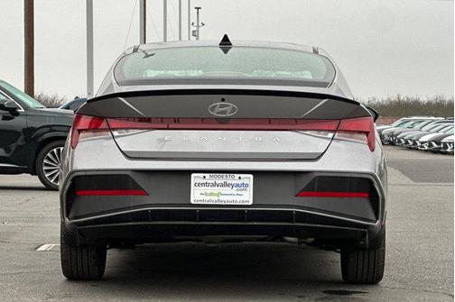 2026 Hyundai ELANTRA Sport