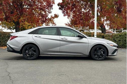 2026 Hyundai ELANTRA Sport