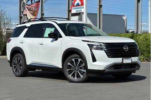 2026 Nissan Pathfinder Platinum