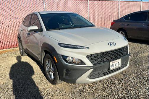 Cyber Silver 2022 Hyundai KONA SE