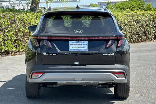 2025 Hyundai TUCSON Hybrid Limited