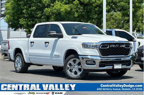 Bright White Clearcoat 2026 RAM 1500 Big Horn/Lone Star