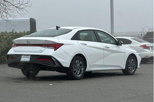 2026 Hyundai ELANTRA HEV Blue