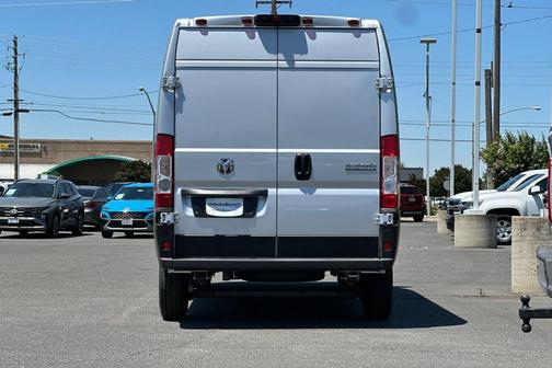 Bright Silver Metallic Clearcoat 2026 RAM ProMaster 2500 Tradesman