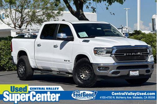 Bright White Clearcoat 2020 RAM 1500 Laramie
