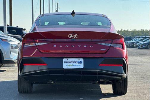 2025 Hyundai ELANTRA HEV Limited