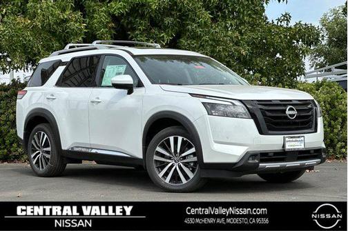 2025 Nissan Pathfinder Platinum 4WD