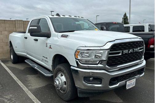 2024 RAM 3500 Big Horn Crew Cab 4x4 8' Box
