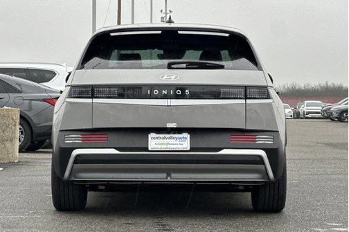 2026 Hyundai IONIQ 5 SE