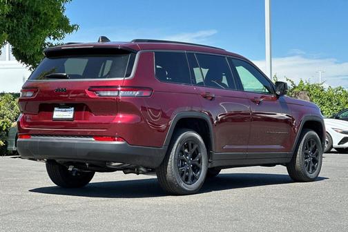 Velvet Red Pearlcoat 2026 Jeep Grand Cherokee L Altitude