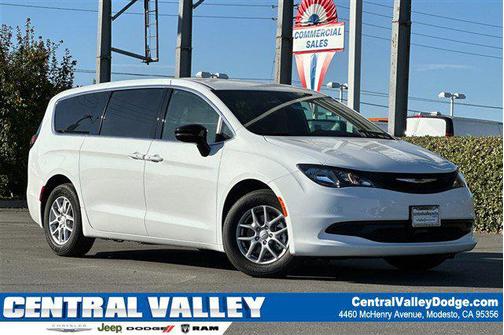 2026 Chrysler Voyager LX