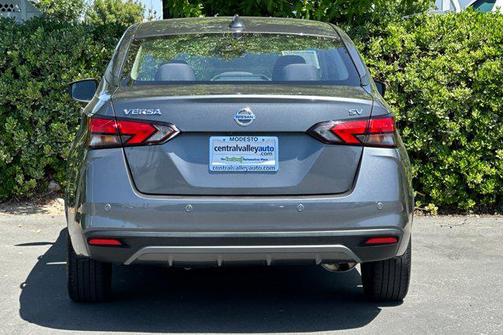 2022 Nissan Versa 1.6 SV
