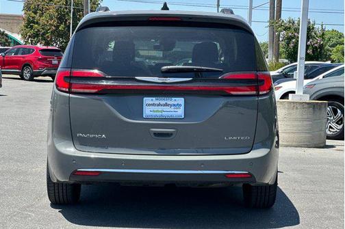 2023 Chrysler Pacifica Limited