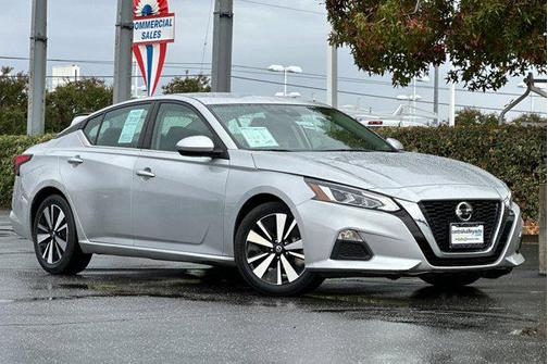 2022 Nissan Altima 2.5 SV